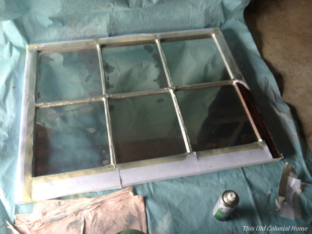 Thin layers of mirror effect spray paint 