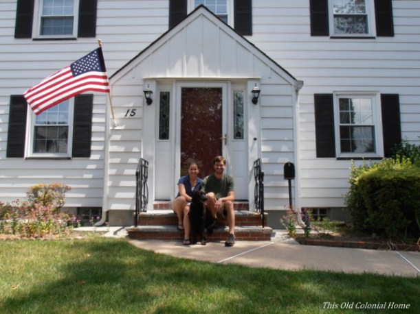colonial-home-family-photo