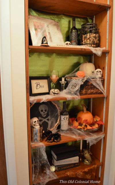 Spooky Halloween shelves