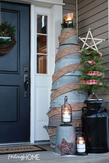 DIY rustic bucket Christmas tree 